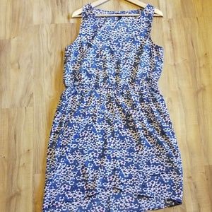 Gap patterned, faux wrap dress. Size L.